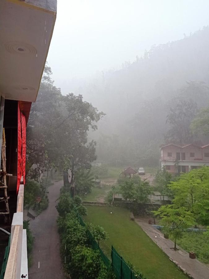 Shivanjal Wellness And Accommodation Rishikesh Exterior photo